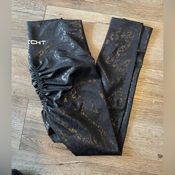 NWOT- ECHT LEOPARD LEGGINGS/ small - Picture 1 of 4